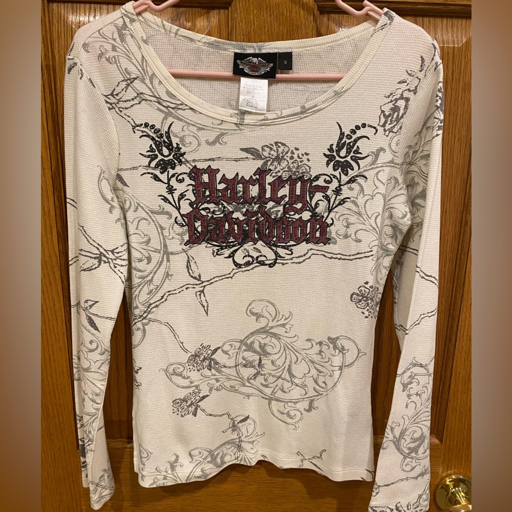 Women’s angel wings Harley Davidson long sleeve top with crystal bling.